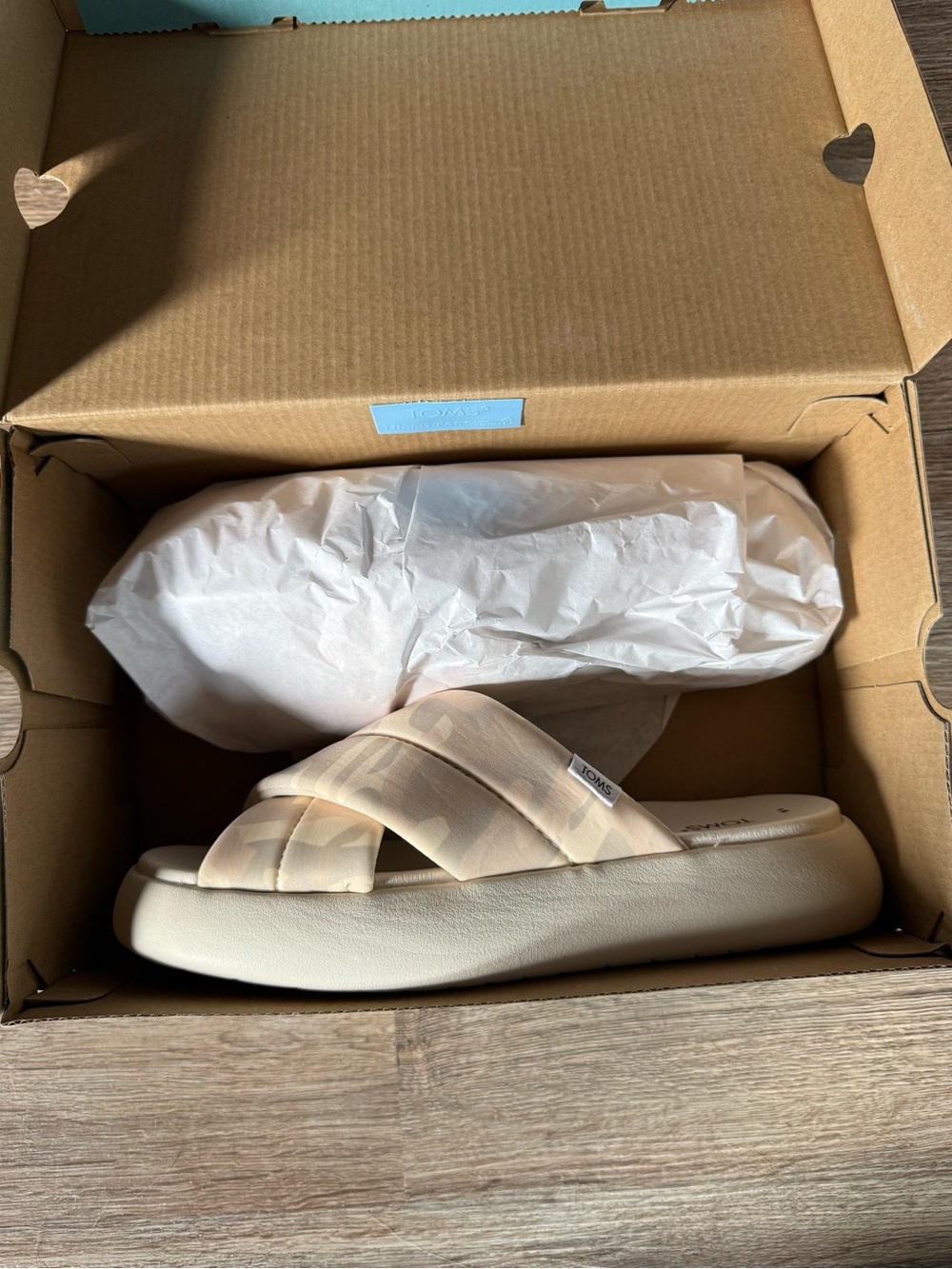 Toms Beige Cream Cross‑Strap Slide Sandal